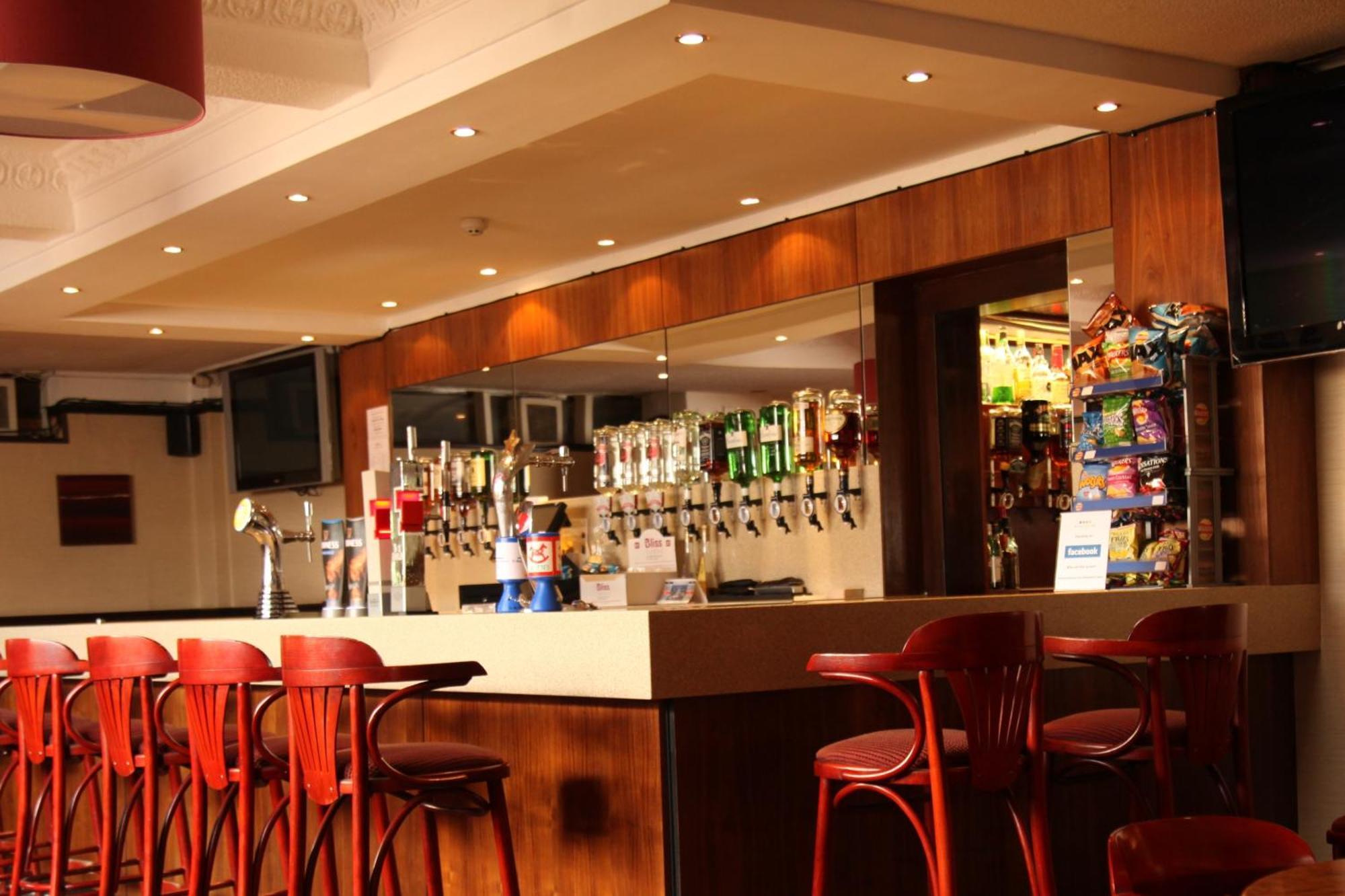 Abbotsford Hotel Dumbarton Eksteriør billede